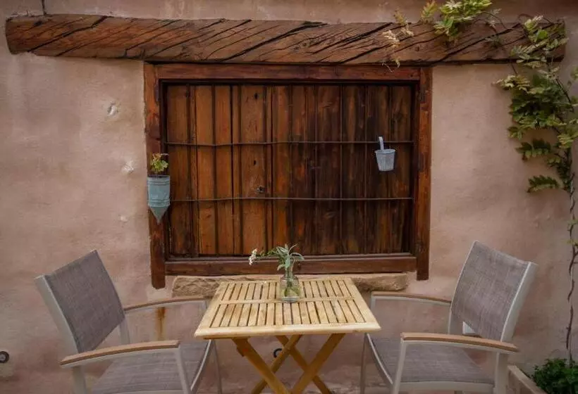 Hotelli Poeta Jorge Manrique