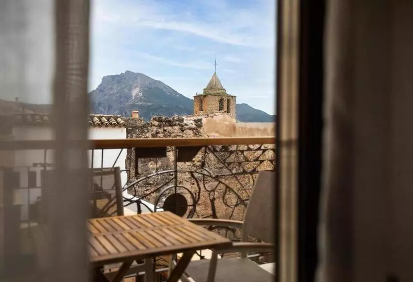 Hotelli Poeta Jorge Manrique