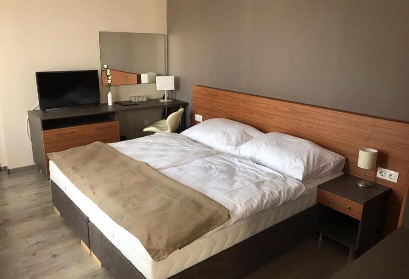 مبيت وإفطار Centro Panzió