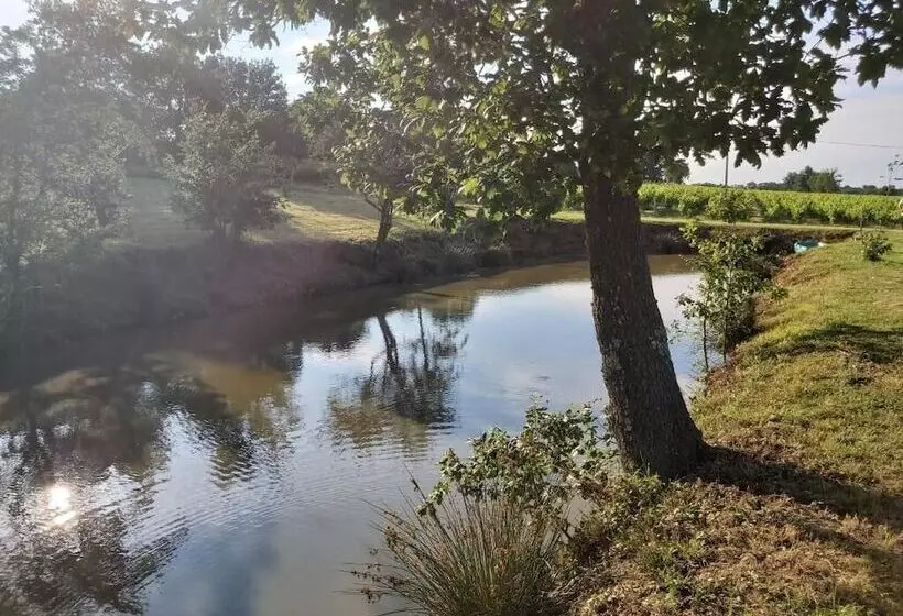 Aamiaismajoitus (B&B) Domaine De Codeval