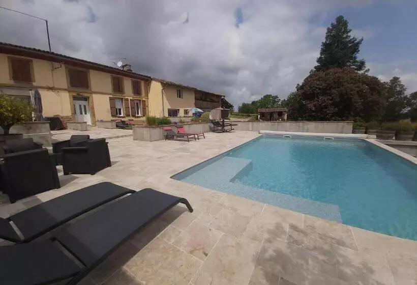 Aamiaismajoitus (B&B) Domaine De Codeval