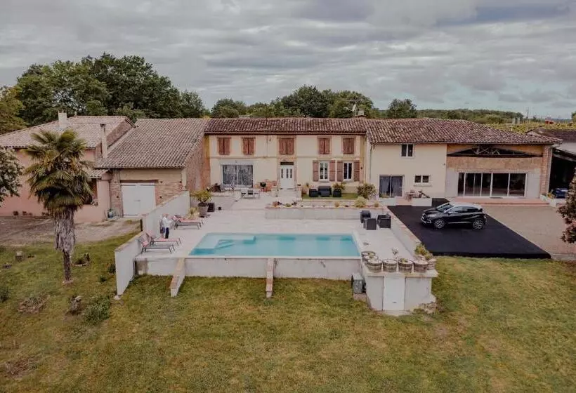 Aamiaismajoitus (B&B) Domaine De Codeval