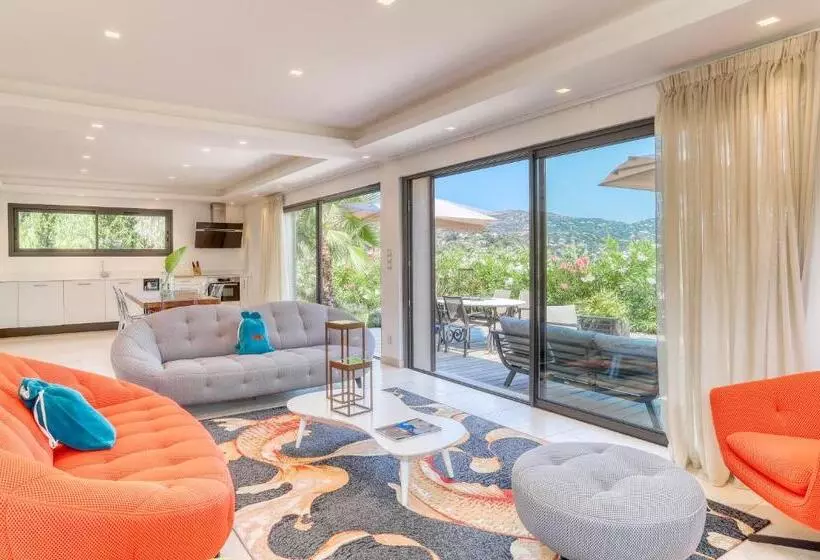 Hotelli Akwabay   Les Villas Du Cap