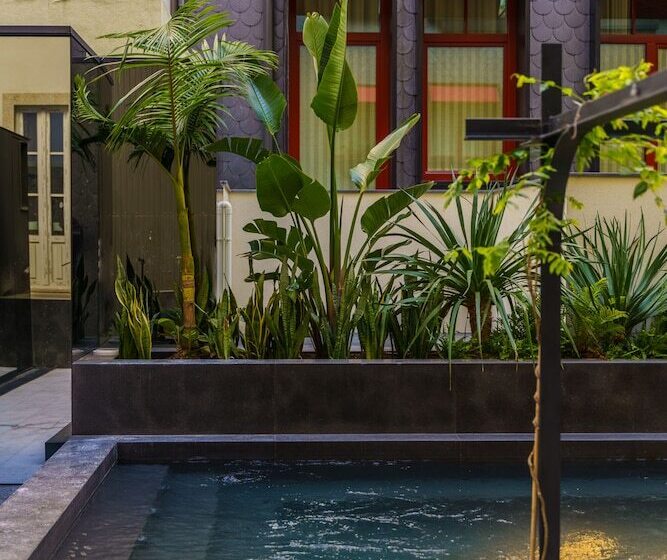 The Editory Boulevard Aliados Hotel Preferred Hotels