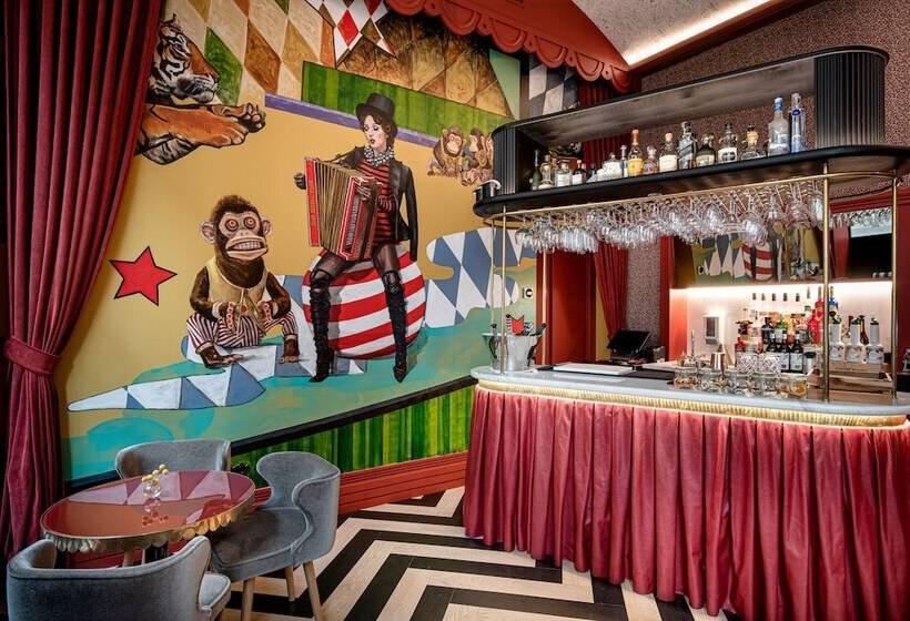 The Editory Boulevard Aliados Hotel Preferred Hotels