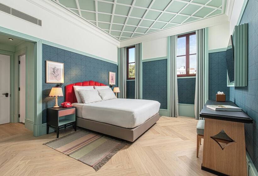 The Editory Boulevard Aliados Hotel Preferred Hotels