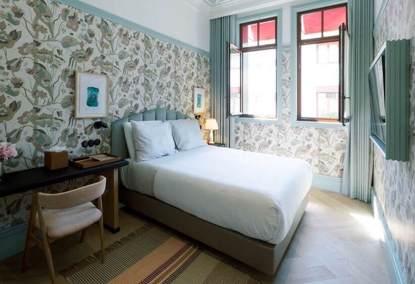 The Editory Boulevard Aliados Hotel Preferred Hotels