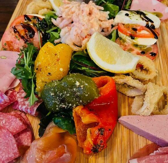 בית מלון כפרי Urban Escape By Victoria Gardens