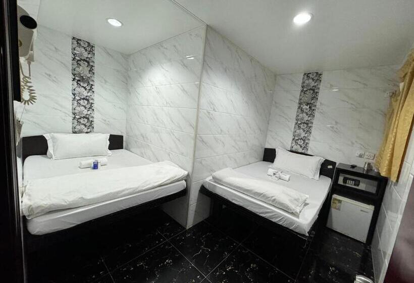 پانسیون Shangri La Guest House