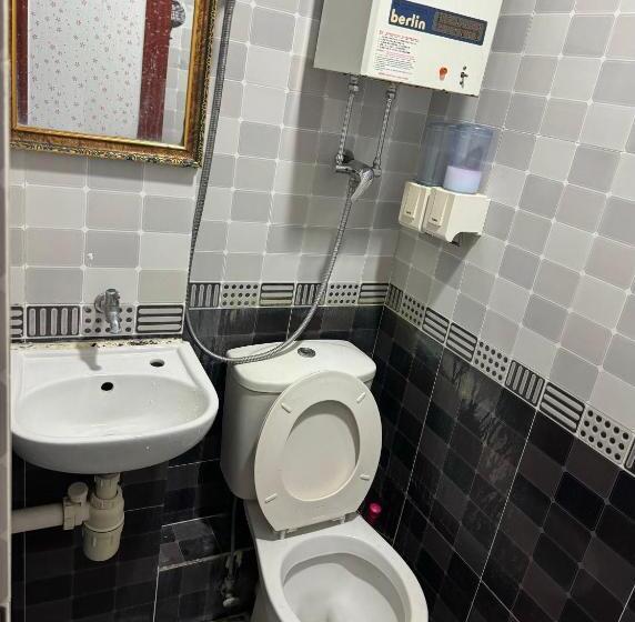 پانسیون Shangri La Guest House