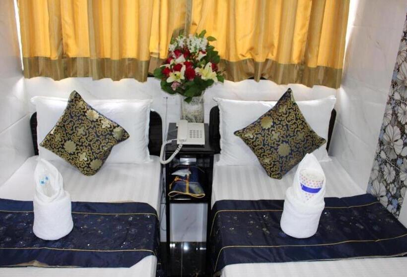 پانسیون Shangri La Guest House