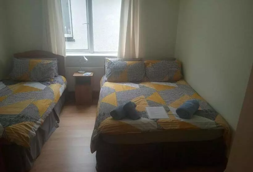 Aamiaismajoitus (B&B) Moorings Greenway