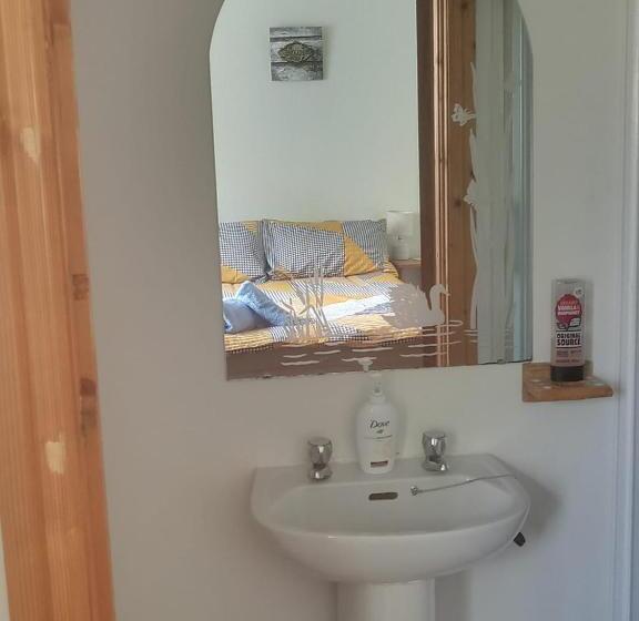 مبيت وإفطار Moorings Greenway