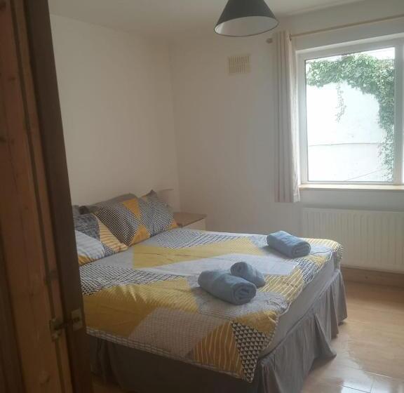 مبيت وإفطار Moorings Greenway