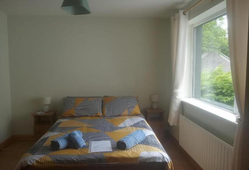 مبيت وإفطار Moorings Greenway