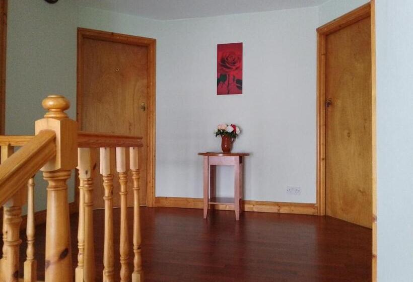 مبيت وإفطار Moorings Greenway