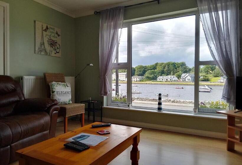 مبيت وإفطار Moorings Greenway