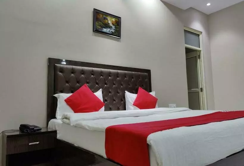 Hotelli Kailash Mansarovar And Banquet Hall