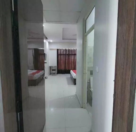 Hotelli Kailash Mansarovar And Banquet Hall