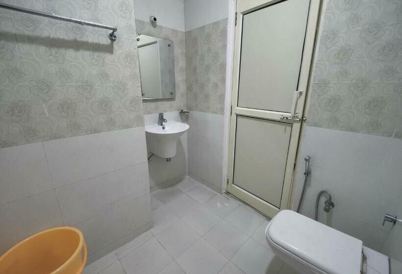 ホテル Kailash Mansarovar And Banquet Hall