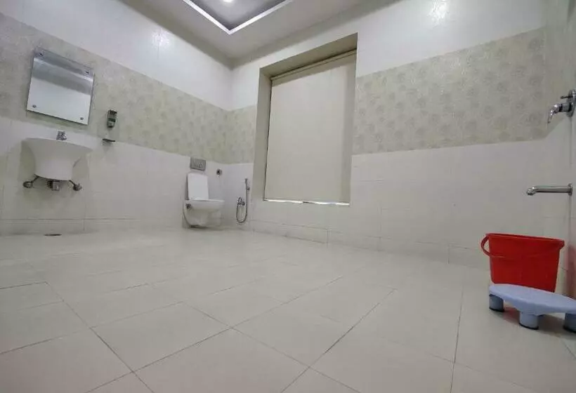 Hotelli Kailash Mansarovar And Banquet Hall