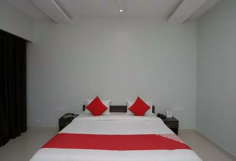 Hotelli Kailash Mansarovar And Banquet Hall