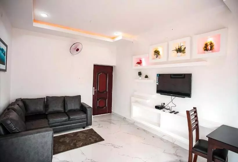 Hotelli Paadi Holidays Ramakkalmedu