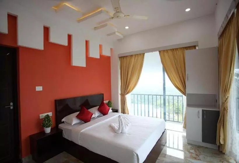 Hotelli Paadi Holidays Ramakkalmedu