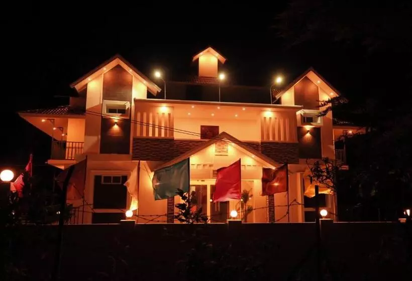 Hotelli Paadi Holidays Ramakkalmedu