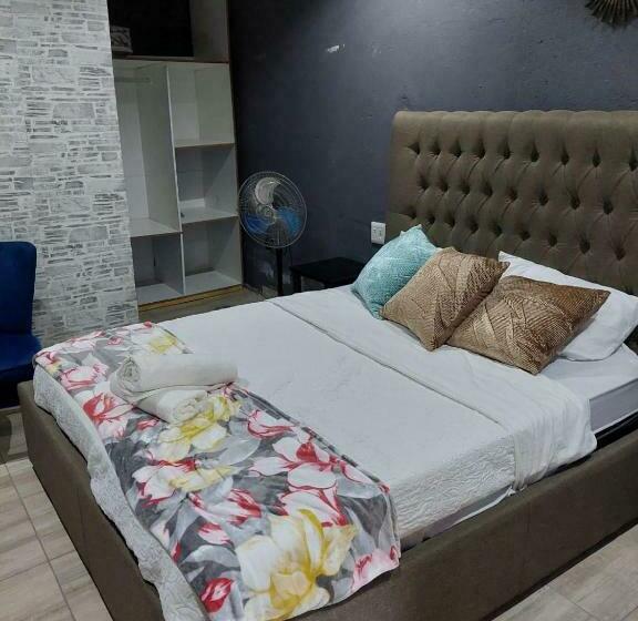 Nsuku Bed And Breakfast