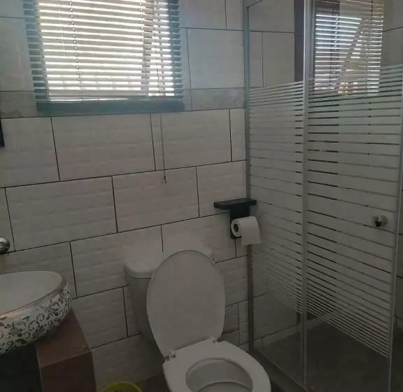 Nsuku Bed And Breakfast