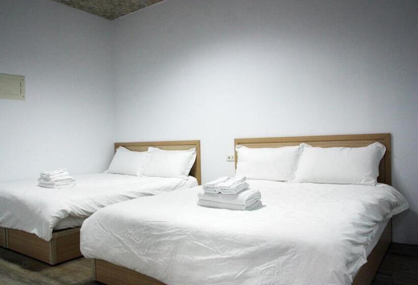 تختخواب و صبحانه 首爾한성民宿