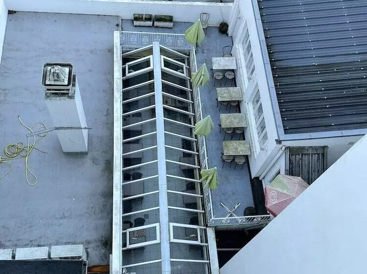 هتل Corona Lourdes