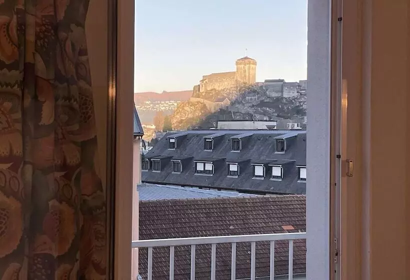 هتل Corona Lourdes