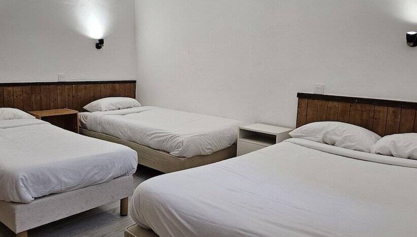 בית מלון כפרי Corona Lourdes