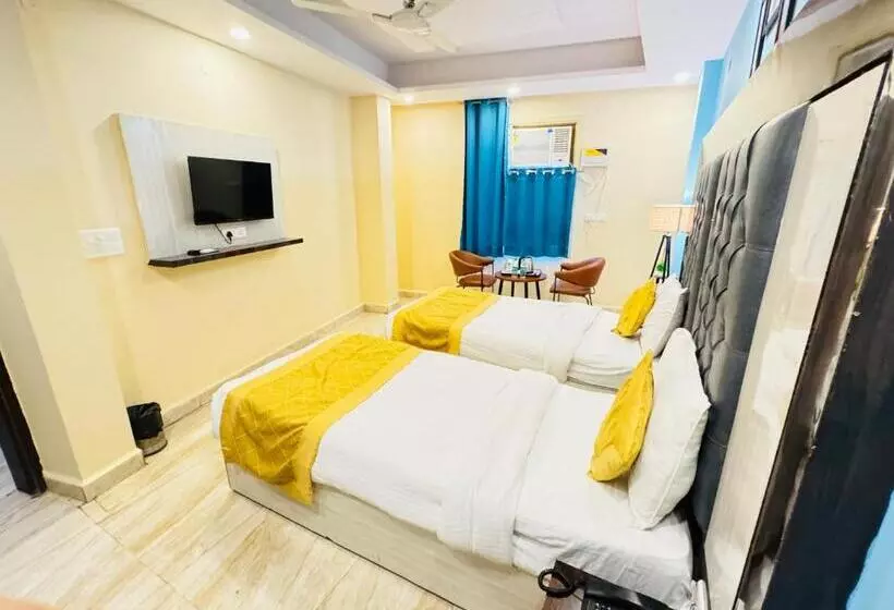 Airport Hotel Shivaka Inn