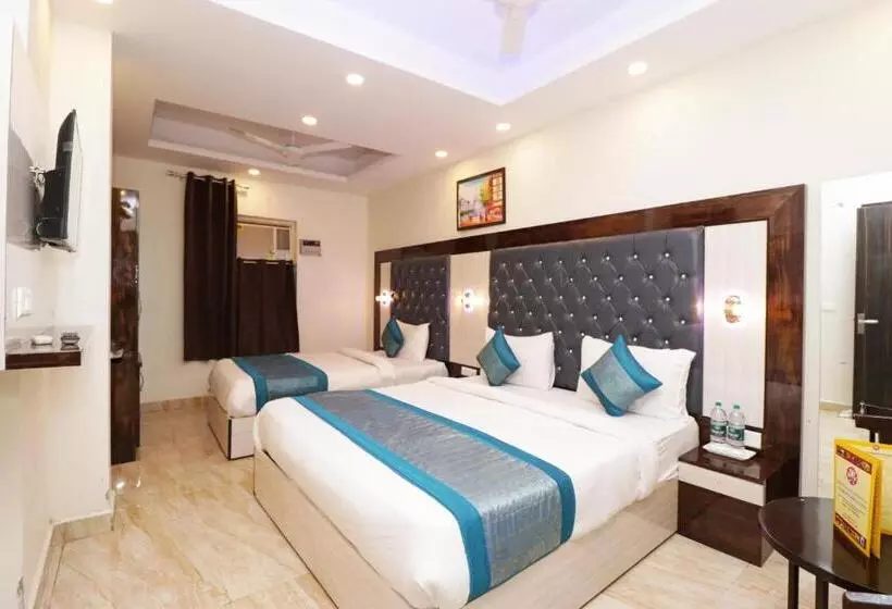 Airport Hotel Shivaka Inn