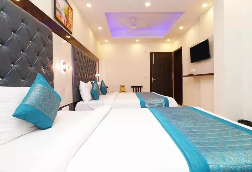 Airport Hotel Shivaka Inn