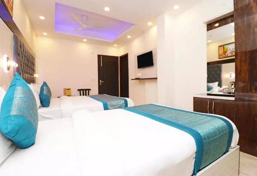 Airport Hotel Shivaka Inn