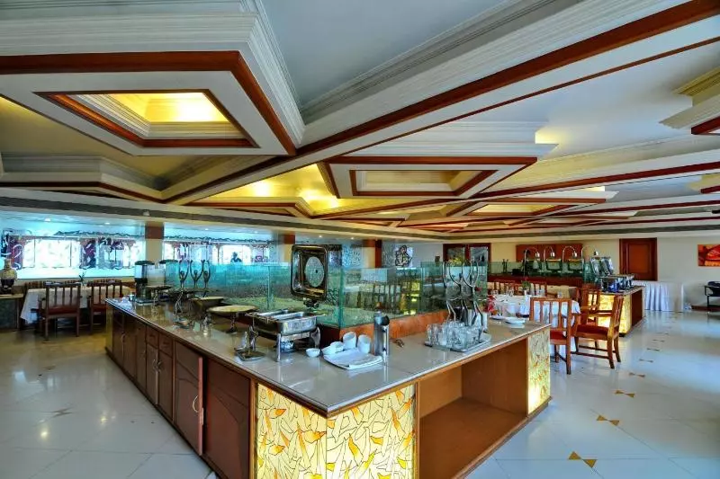 هتل Amar Vilas Indore