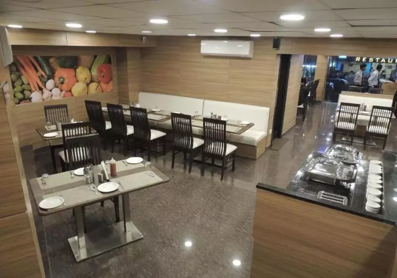 فندق Central Beacon