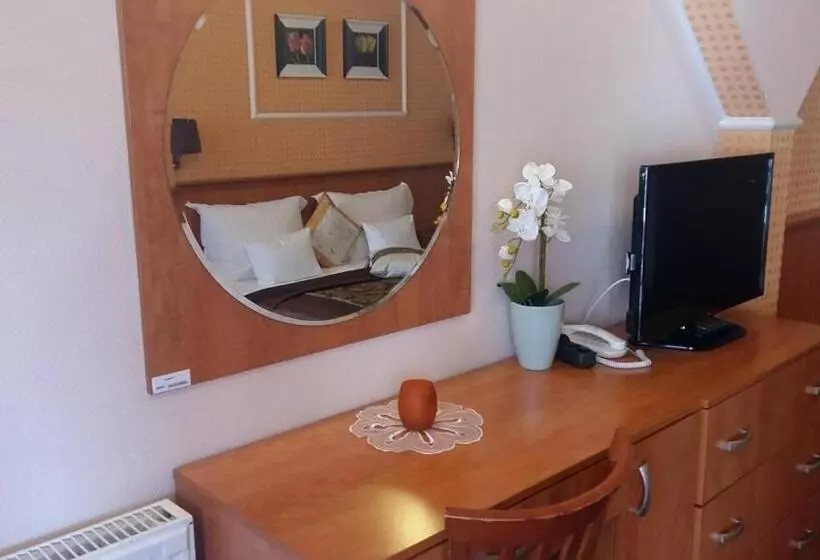 בית מלון כפרי Isabell Győr