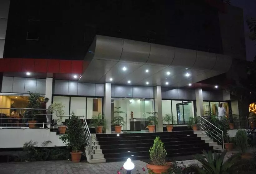 Hotelli Kuber Inn