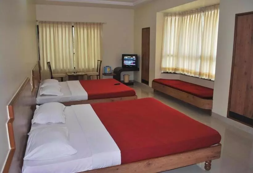Hotelli Kuber Inn