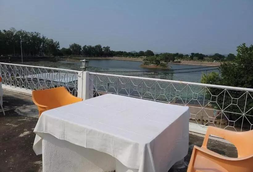 هتل Lakeside