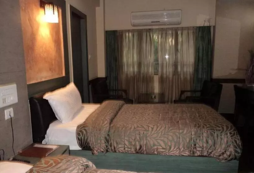 酒店 Majestic Shillong