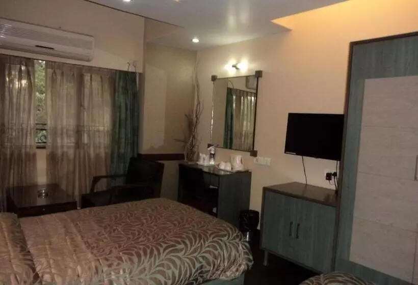 酒店 Majestic Shillong