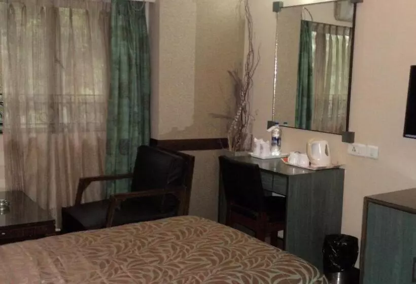 酒店 Majestic Shillong