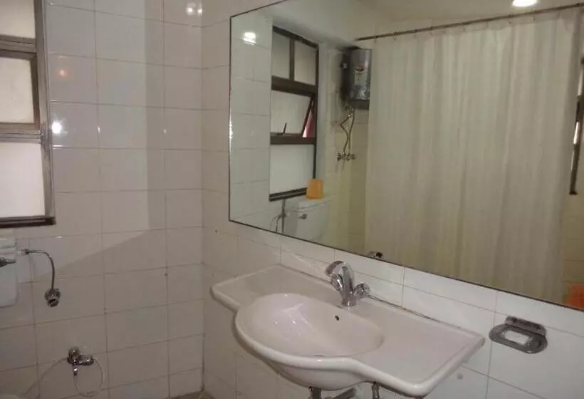 酒店 Majestic Shillong