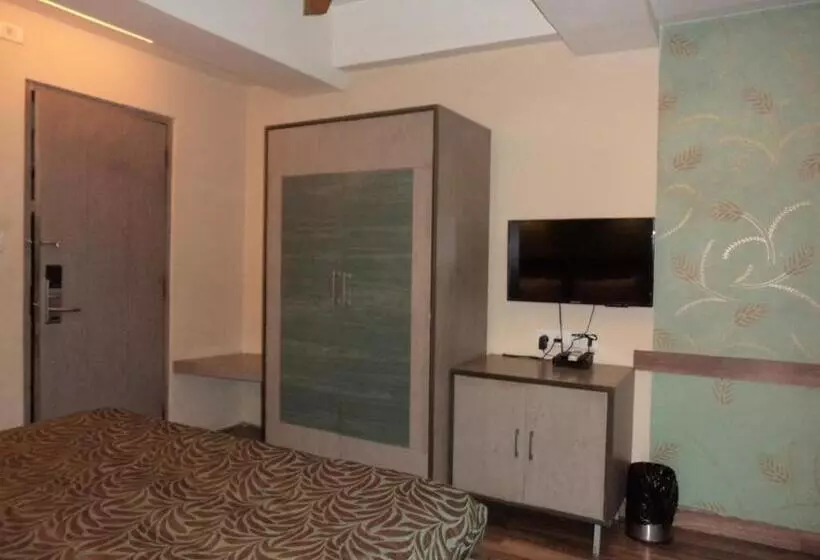 酒店 Majestic Shillong